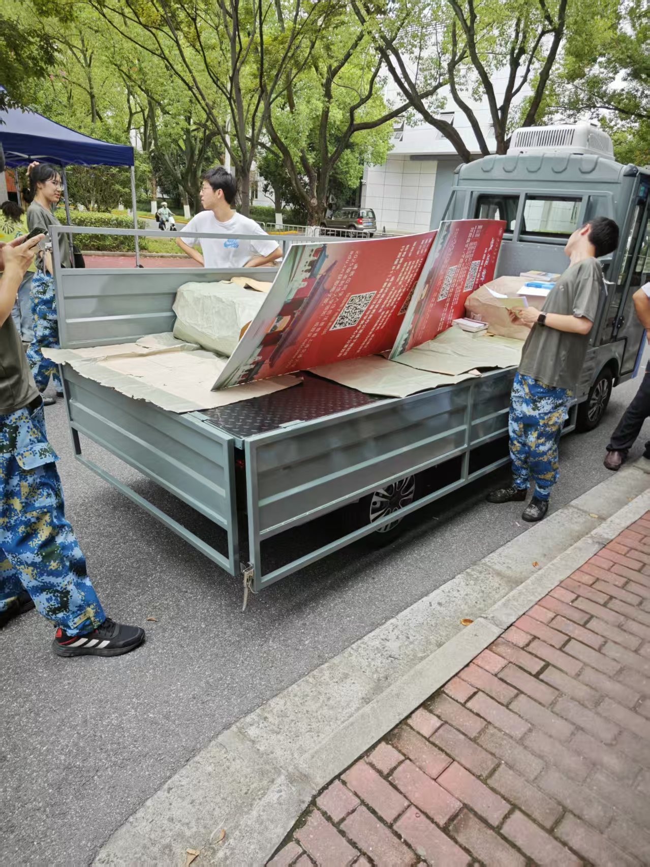 跟车1.jpg